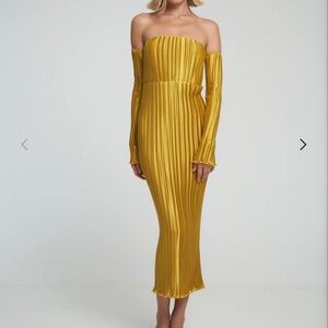 L’IDÉE Gatsby Gown-Never Worn-Marigold Color- Size US 8